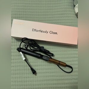 LIKE NEW Ella Bella 1.25” Curling Iron